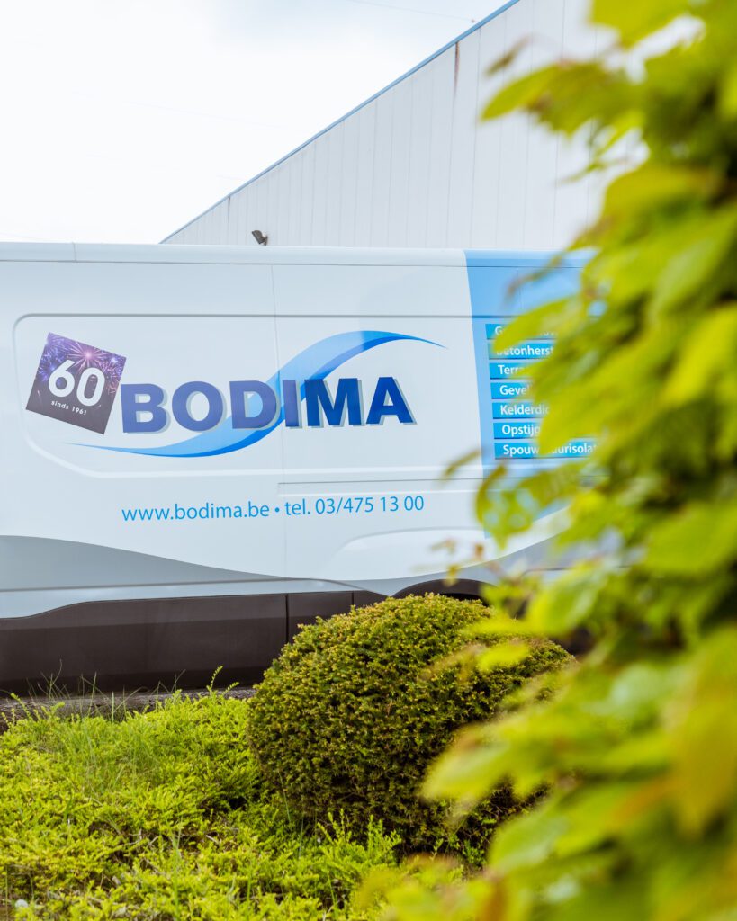 60 jaar Bodima op een bestelwagen