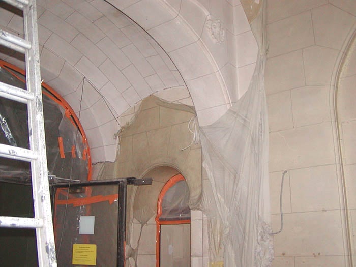 Realisaties muren reinigen met afpelbare reinigingspasta