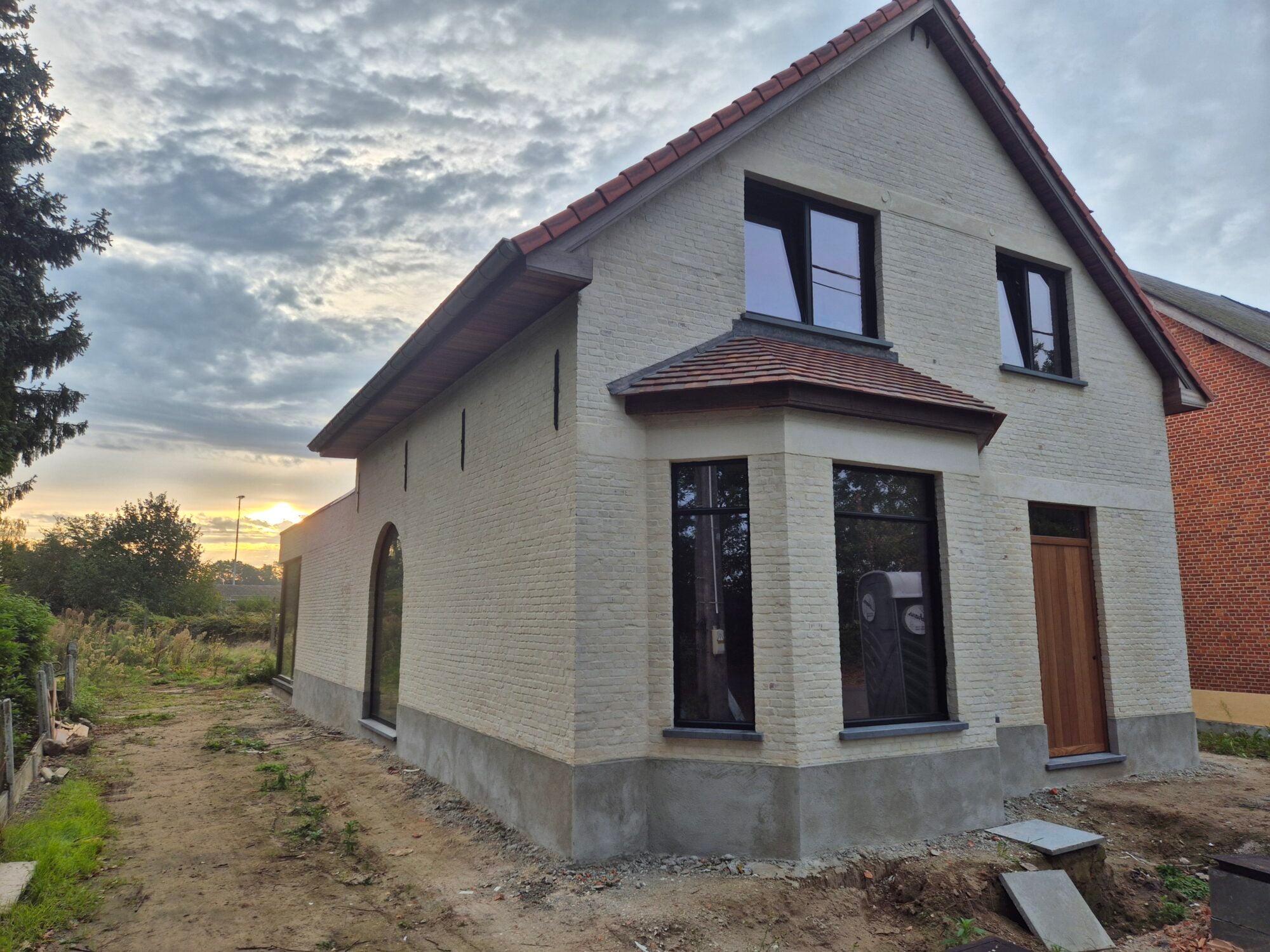 Woning met gevel na papvoegen (chipperen)